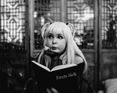 girl in death note cosplay